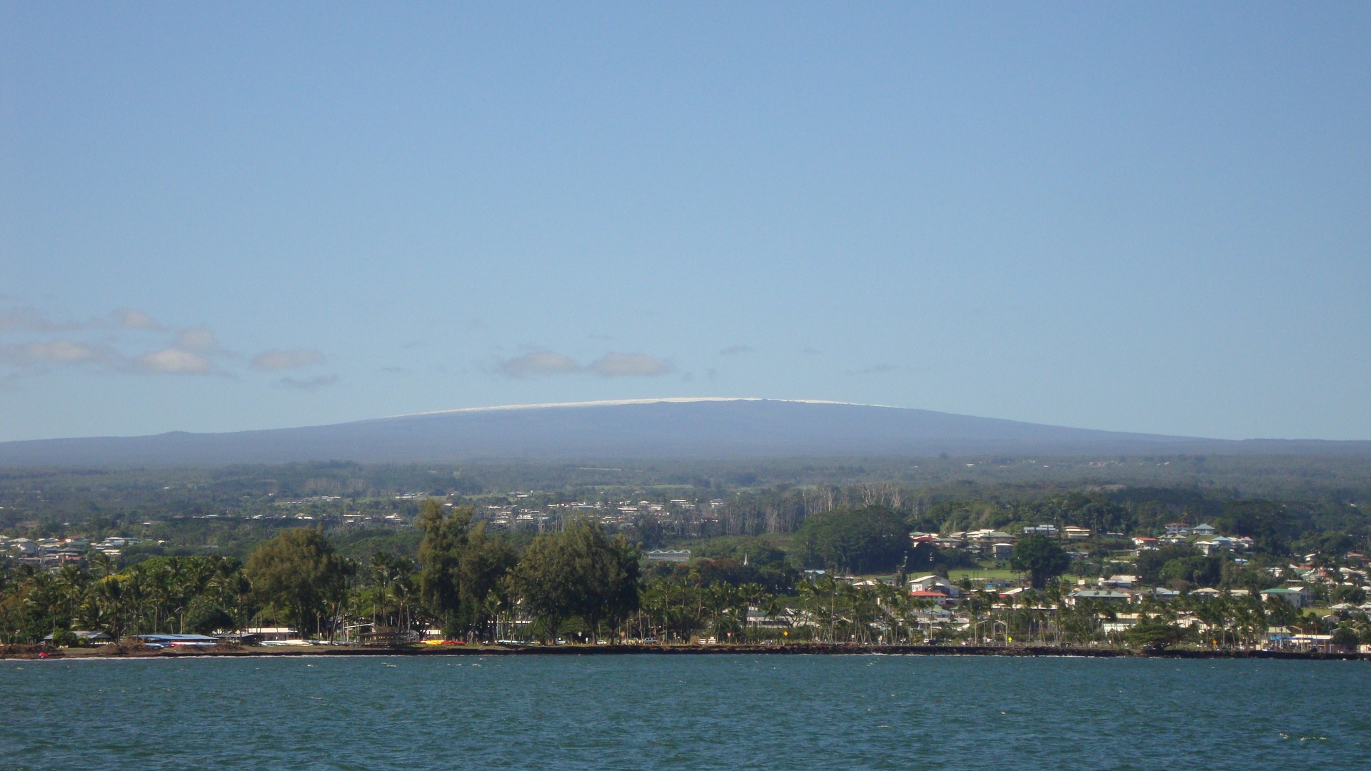 View of Hilo Bay with Mauna Loa in the background, Hilo, Hawaiʻi